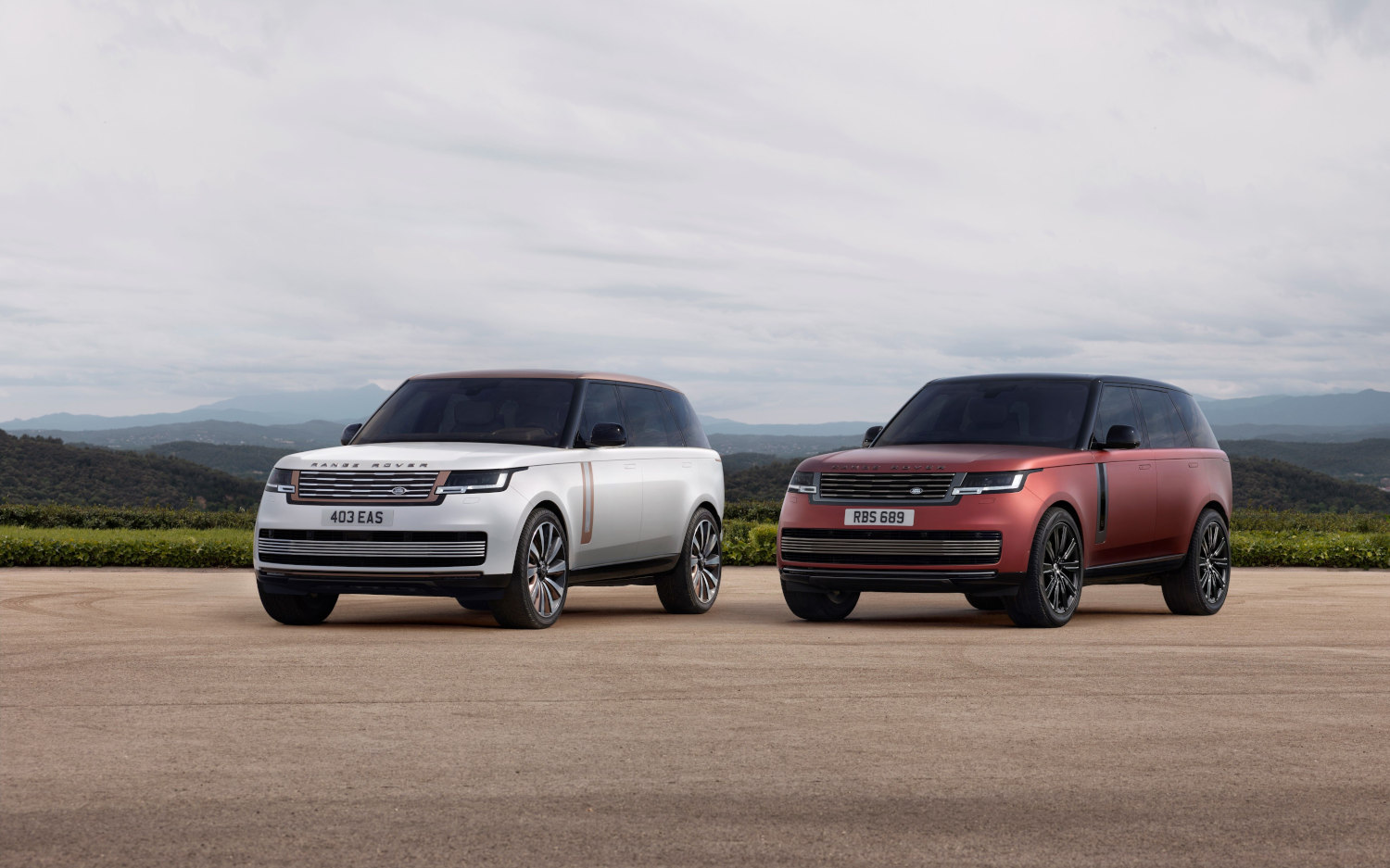 Land Rover Range Rover P530 SV LWB 2023 SUV Drive
